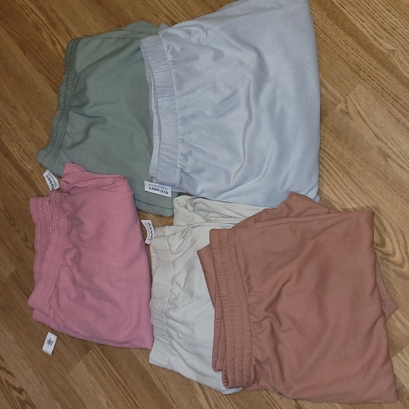 Old Navy Pants - New Old Navy pants 5 pair instant wardrobe  size 4X